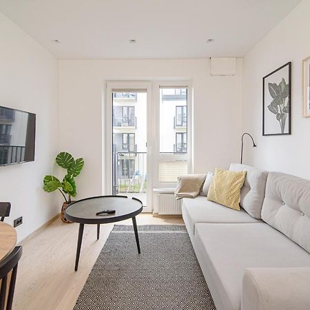 Modern Apartment Next To Ozas Park By Urban Rent VNO Buitenkant foto