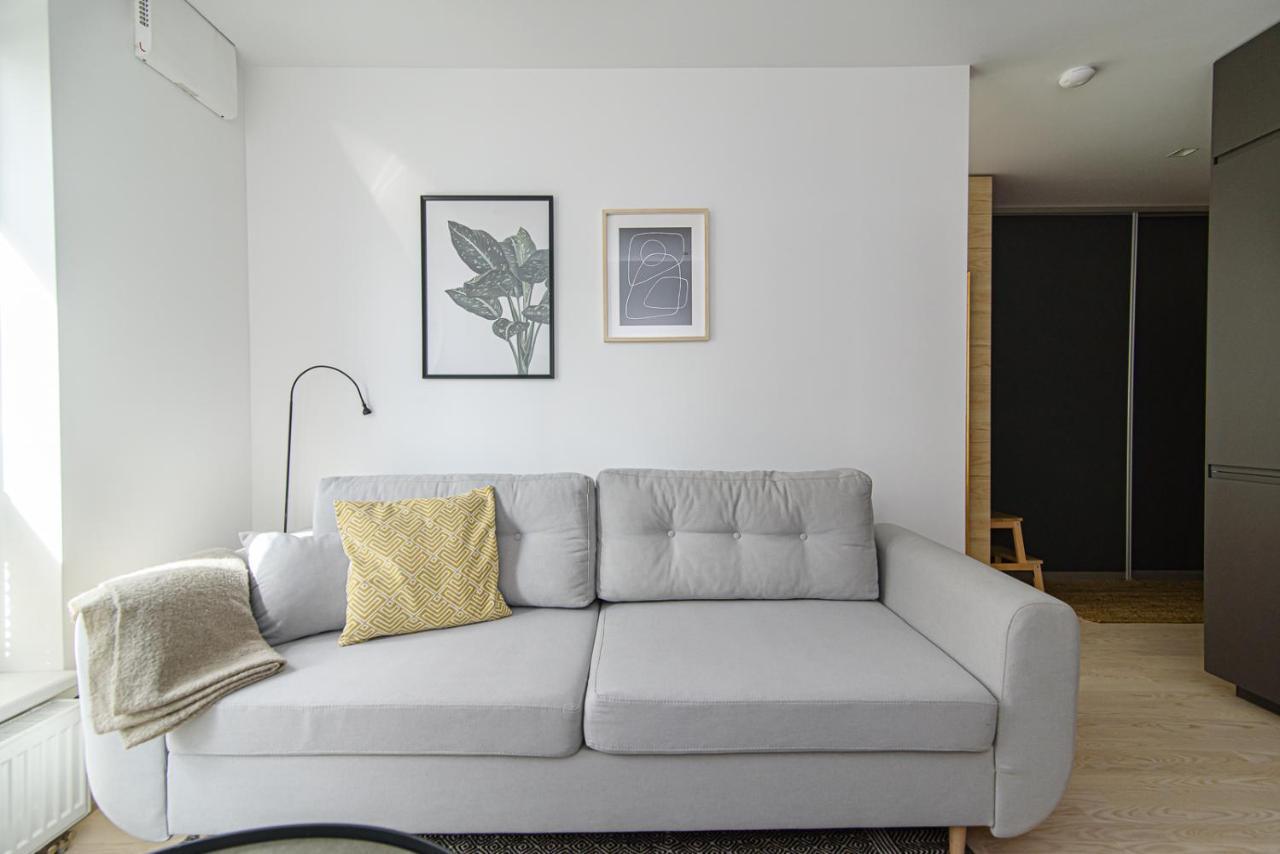 Modern Apartment Next To Ozas Park By Urban Rent VNO Buitenkant foto